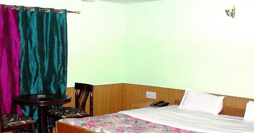 Hotelli Beyond Stay   Kanika Himalayan View