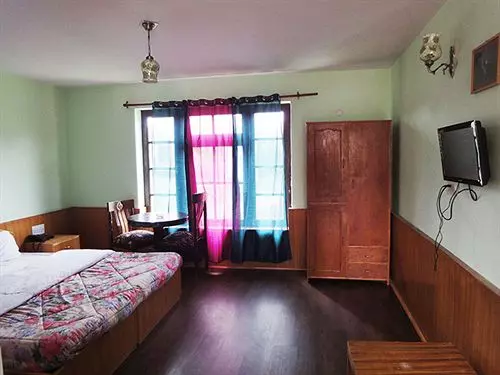 Hotelli Beyond Stay   Kanika Himalayan View