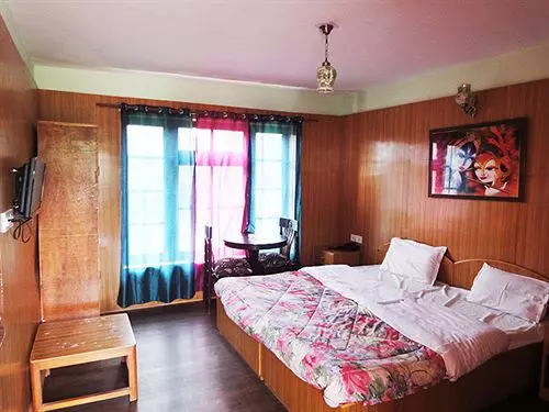 Hotelli Beyond Stay   Kanika Himalayan View