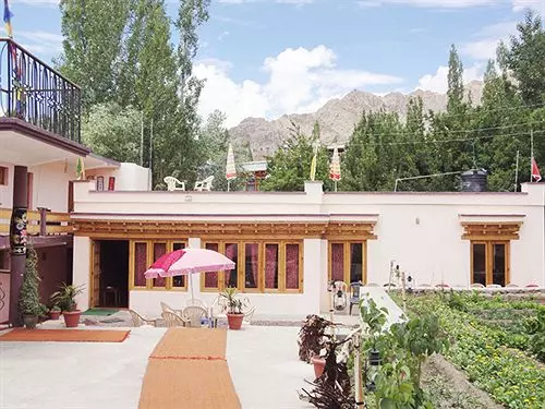 Hotelli Beyond Stay   Kanika Himalayan View