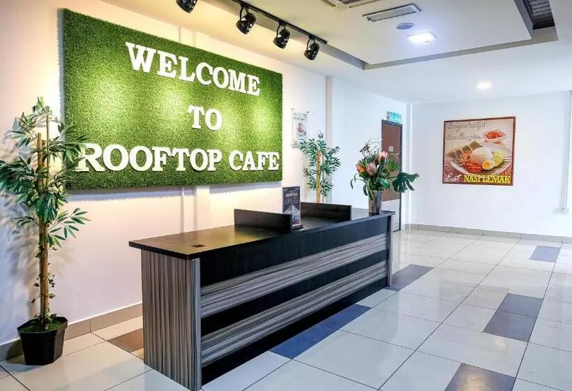 בית מלון כפרי Langkapuri Resort Langkawi