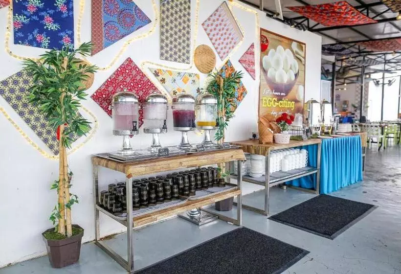 בית מלון כפרי Langkapuri Resort Langkawi