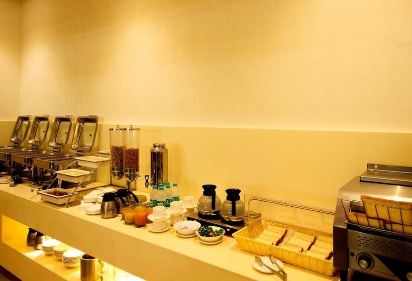 فندق Le Roi Raipur At Raipur Railway Station