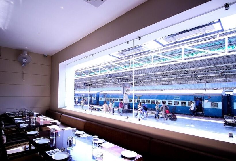 فندق Le Roi Raipur At Raipur Railway Station