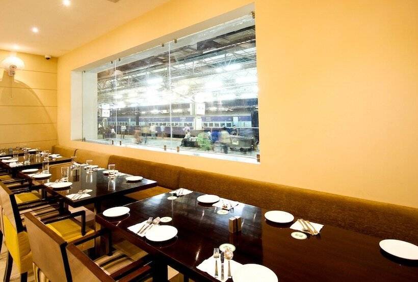 فندق Le Roi Raipur At Raipur Railway Station