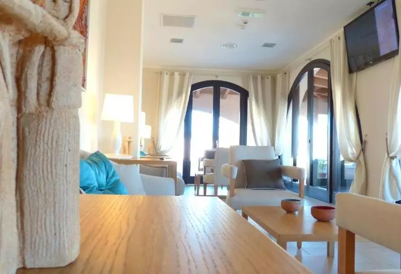 هتل Mercury Boutique