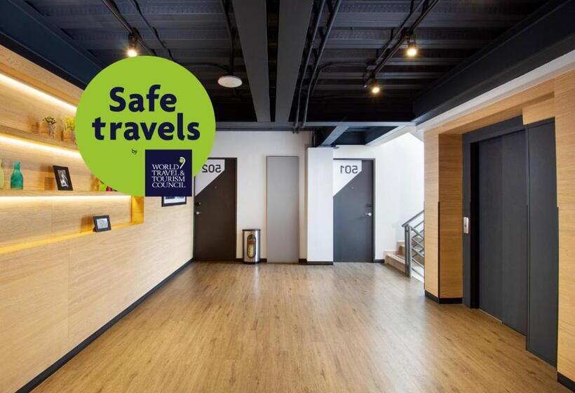 Отель Mx Aeropuerto