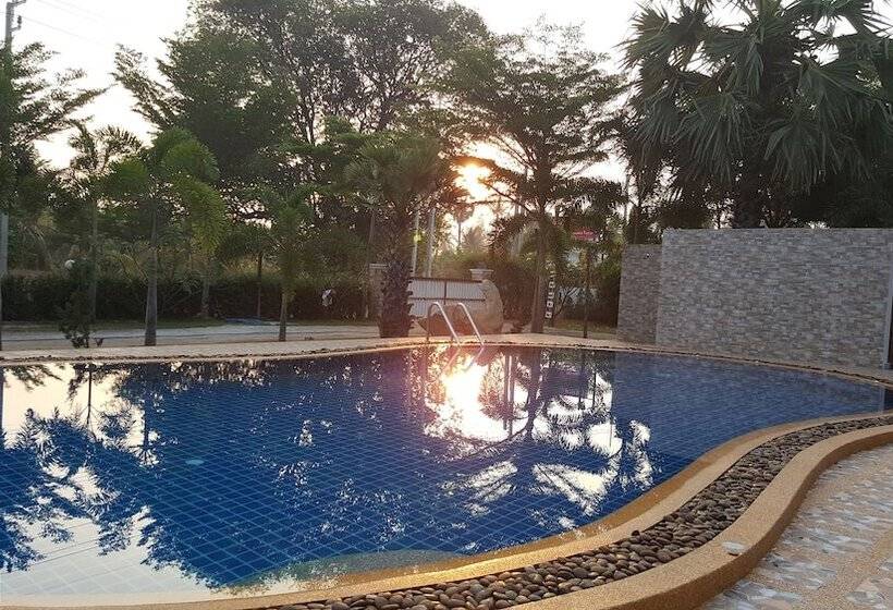 هتل Pranburi Cabana Resort