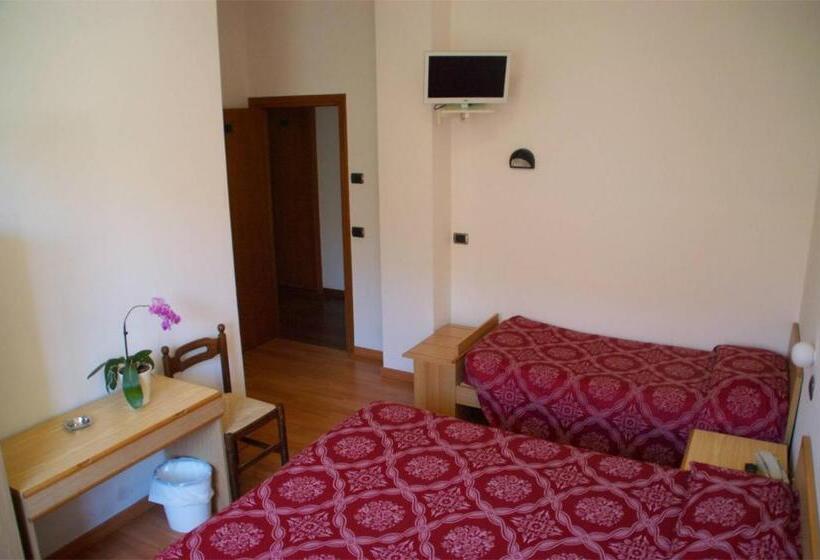 فندق Ristorante Anita