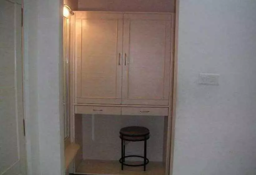 호텔 Tara International