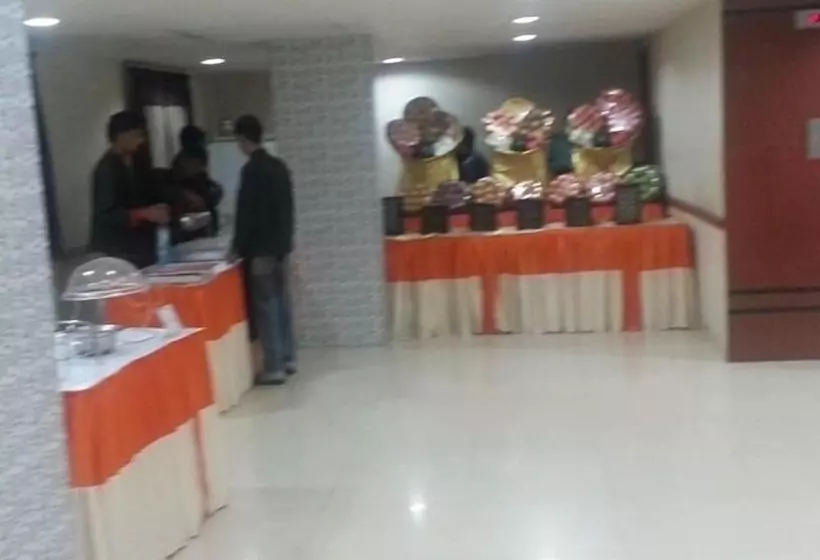 호텔 Tara International