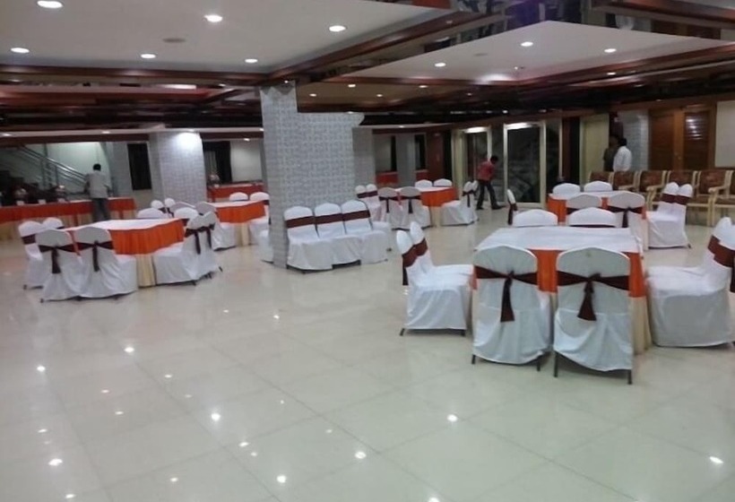 호텔 Tara International