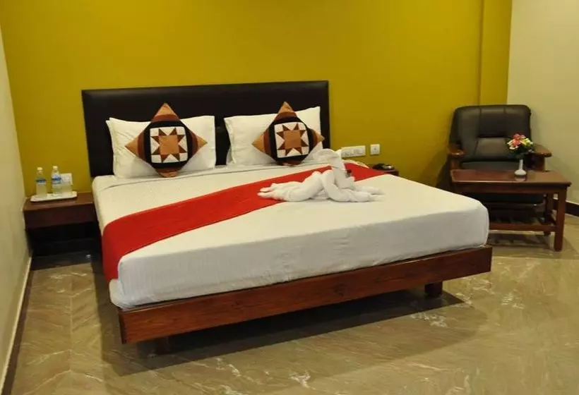 هتل Ungal Vasantabhavan