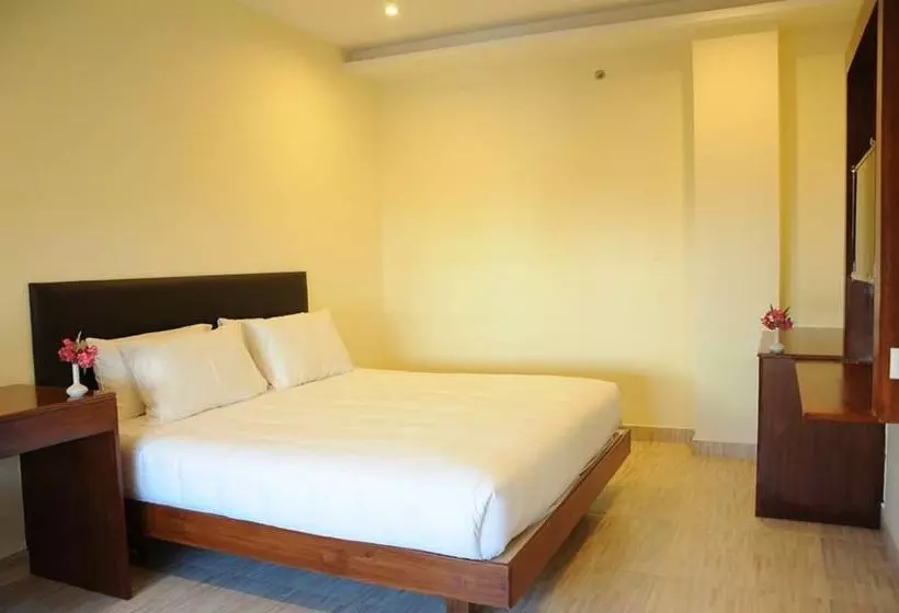 هتل Ungal Vasantabhavan