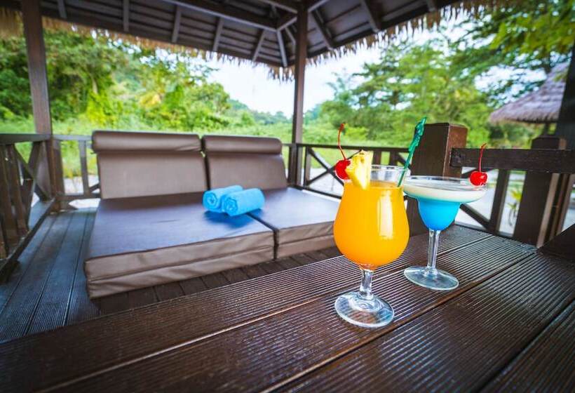 Summer Bay Resort Lang Tengah Island
