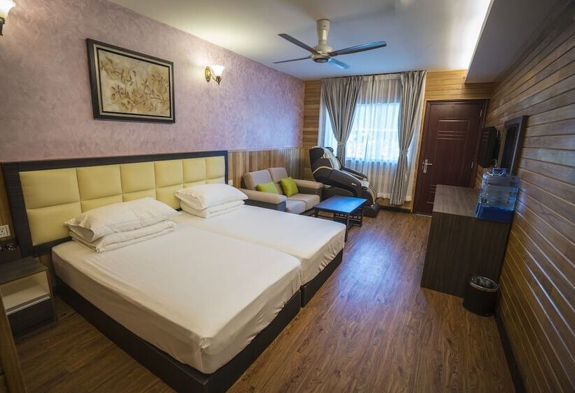 Summer Bay Resort Lang Tengah Island