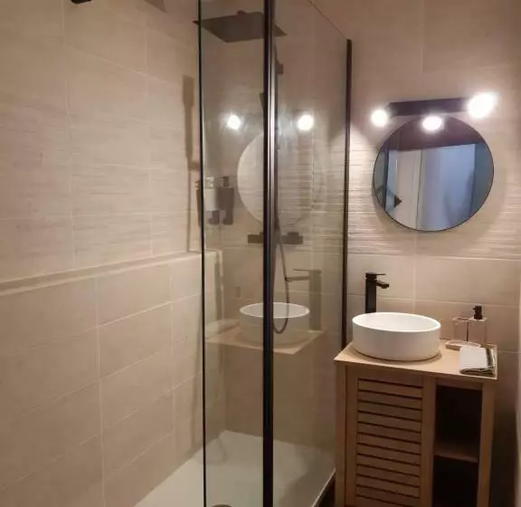 Aamiaismajoitus (B&B) Au Charme De L Eure