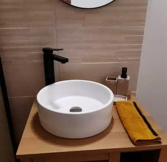 Aamiaismajoitus (B&B) Au Charme De L Eure