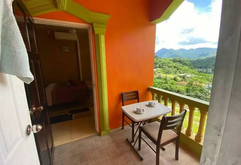 تختخواب و صبحانه Mountain Palace