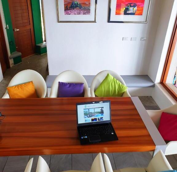 민박 Palmetto Lodge