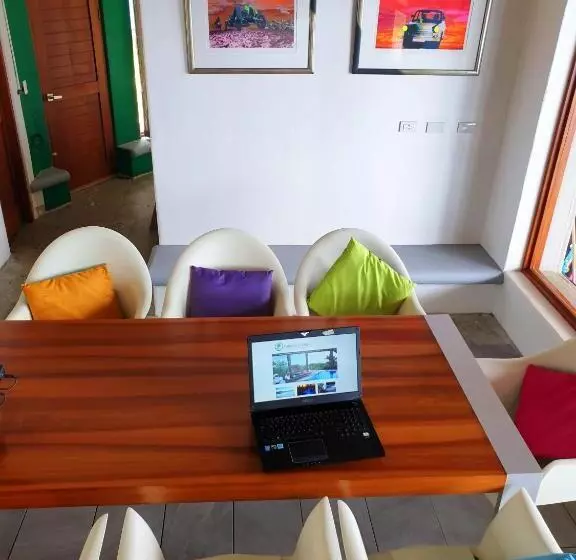 Aamiaismajoitus (B&B) Palmetto Lodge