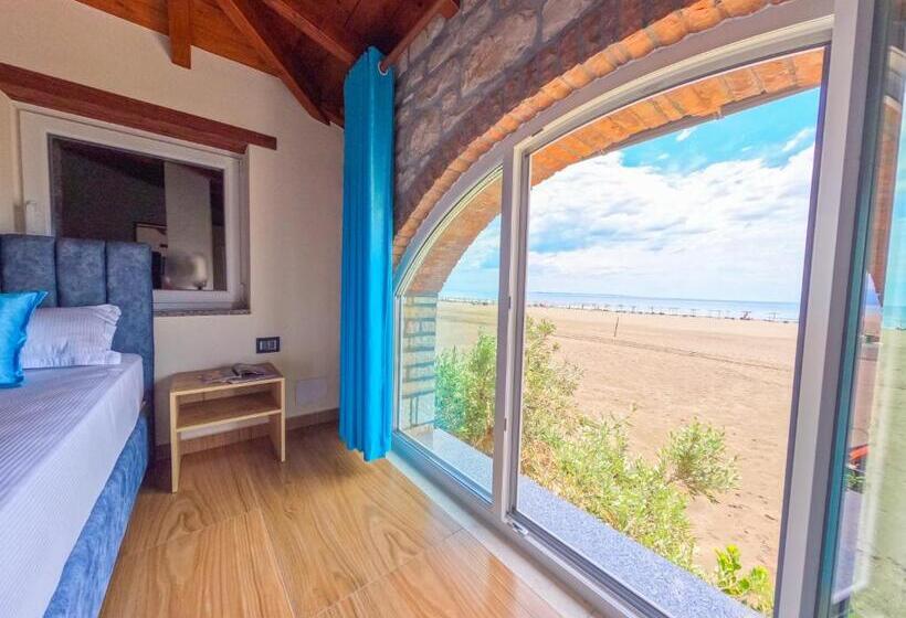 בית מלון כפרי Ibiza Resort