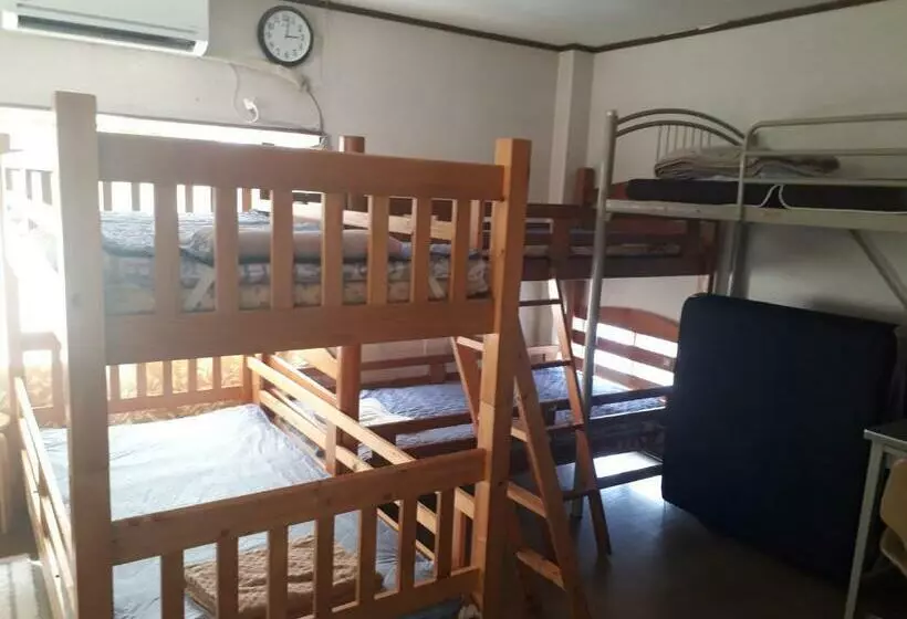 پانسیون Guest House Nagasaki Vogelnest