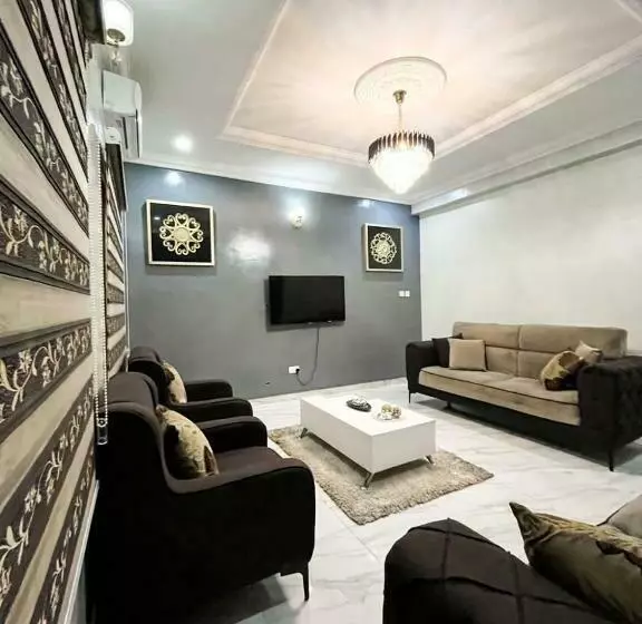پانسیون Grays Suite Cozy Mini Flat By Jaynice Homes