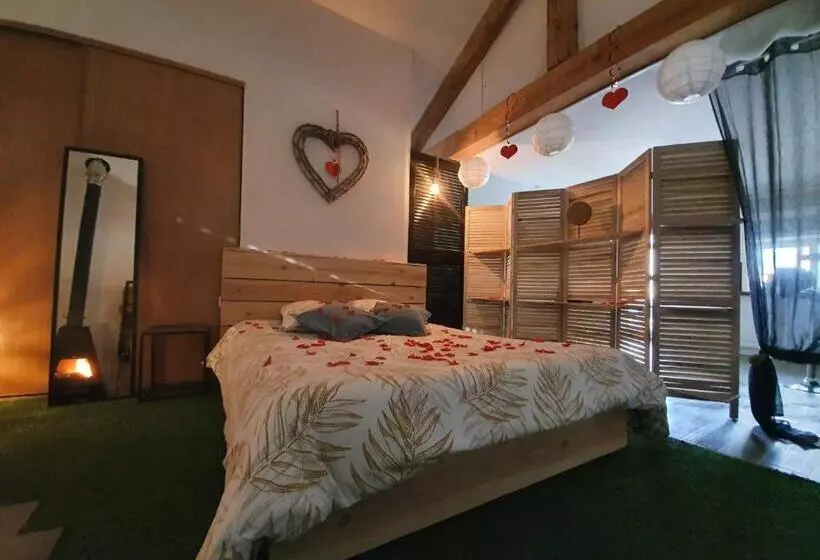 ペンション Le13depic, Gite, Spa, Sauna, Piscine, Massage, Repas, Adult Only