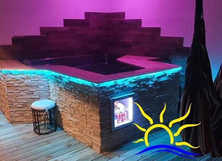 ペンション Le13depic, Gite, Spa, Sauna, Piscine, Massage, Repas, Adult Only