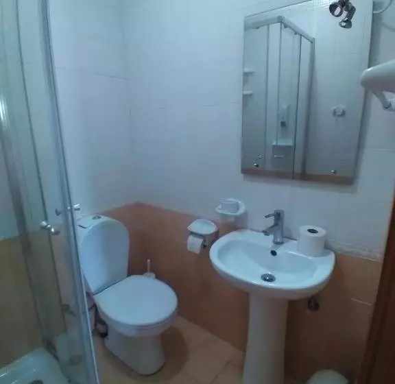 پانسیون Seafront Akwador