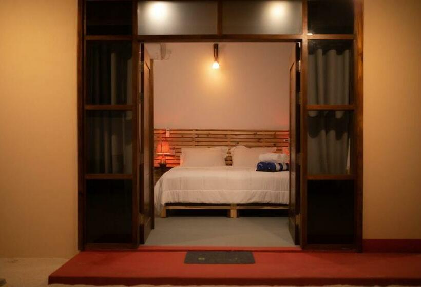 پانسیون Vacanza Mathiveri