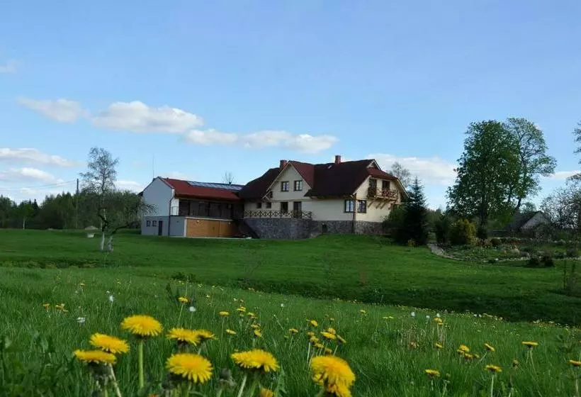 پانسیون Viesu Nams Bezdubeņi