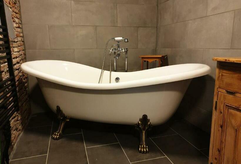 مبيت وإفطار Fakansjehus