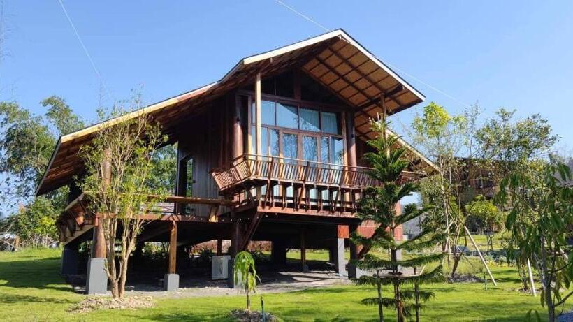 هتل Pan S Farm แบ่งปันฟาร์ม