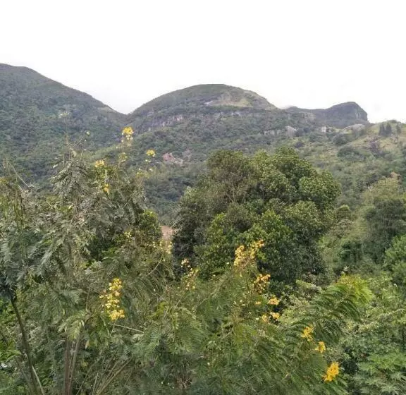 Hotel Hillside