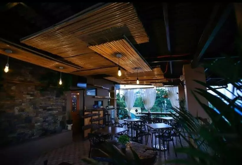 Hotelli Marco S Tourist Inn By Reddoorz