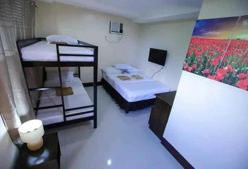 Hotelli Marco S Tourist Inn By Reddoorz