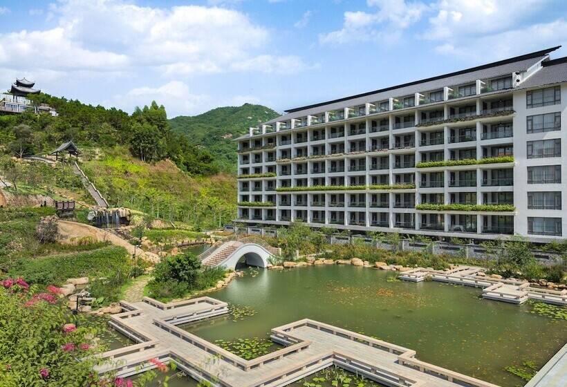 Otel Sheraton Maoming Hot Spring Resort