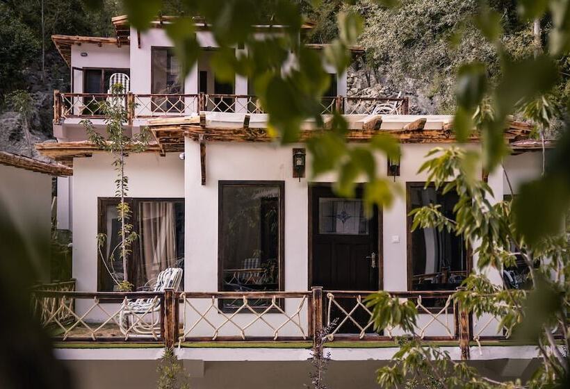 Offto Resort Hunza