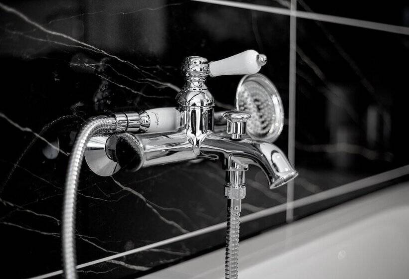 ペンション Au Domaine Cru