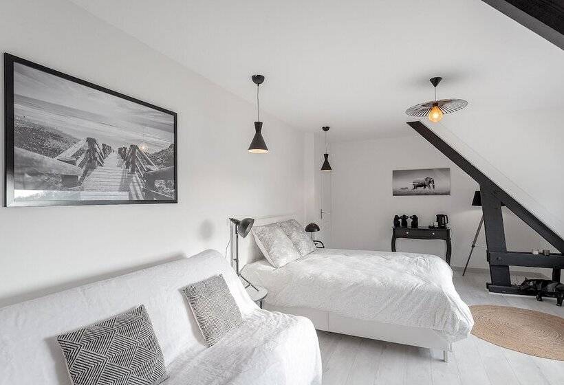 ペンション Au Domaine Cru