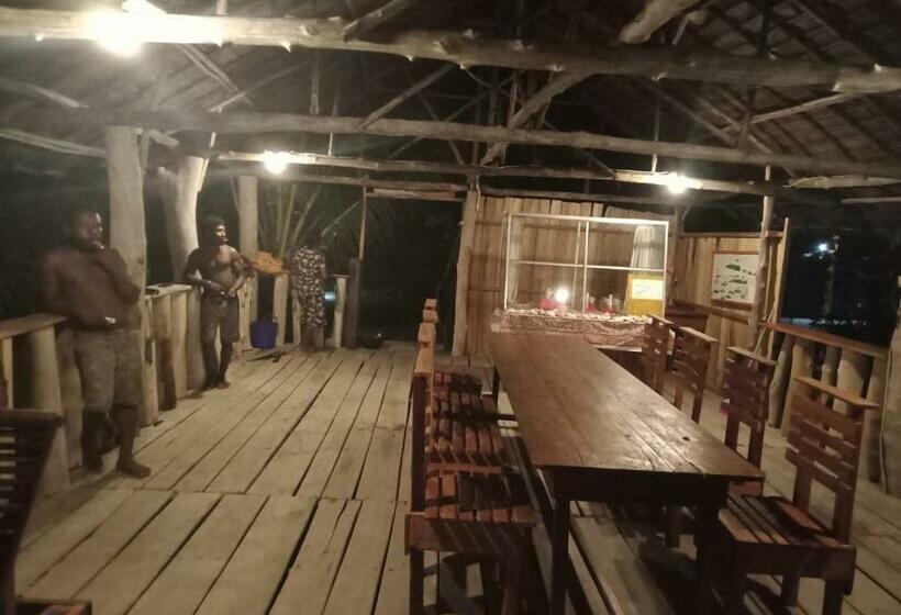 펜션 Bau Homestay Raja Ampat Manta Station
