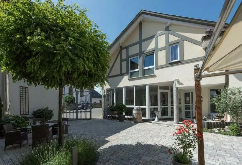 Majatalo Gästehaus Schmitt