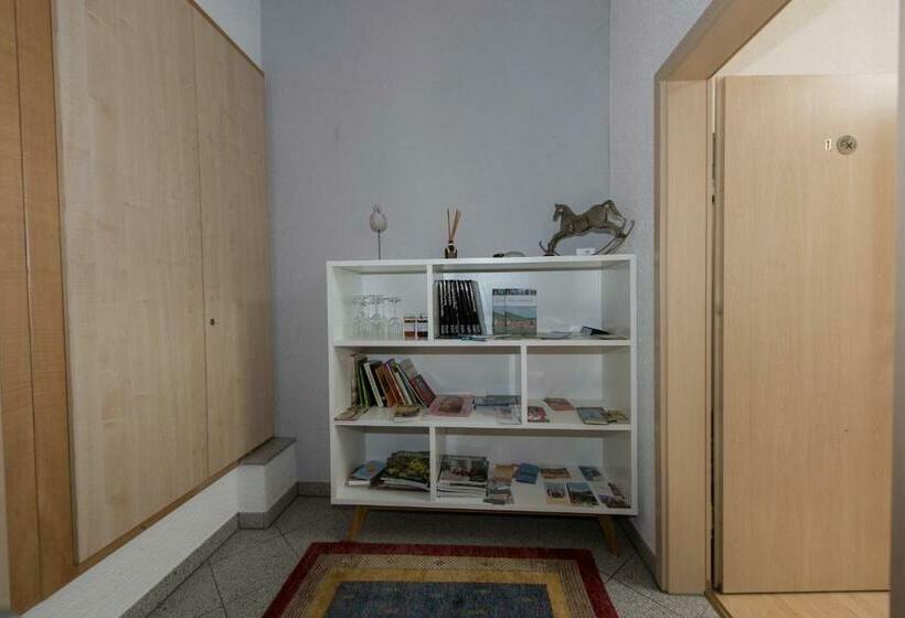 Пансион Gästehaus Schmitt