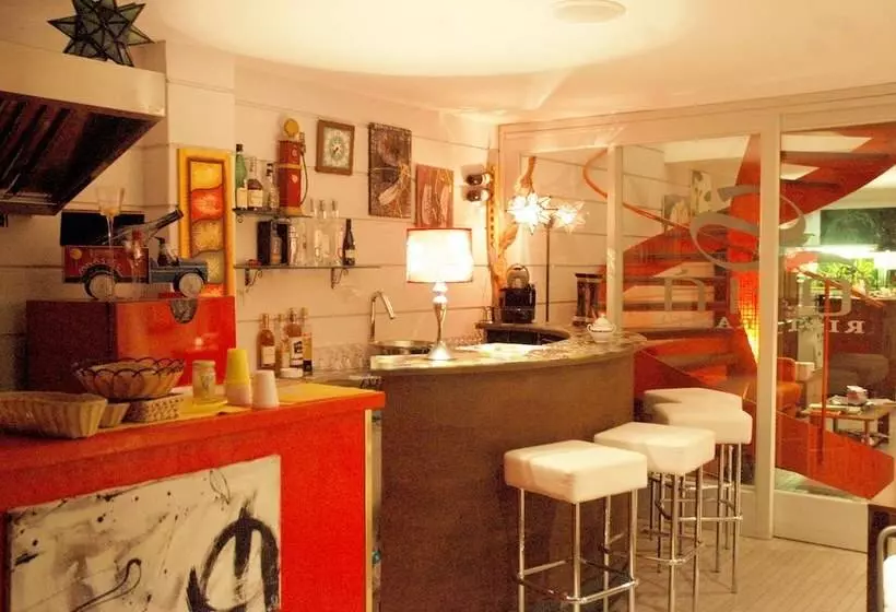 تختخواب و صبحانه Casa Del Vento