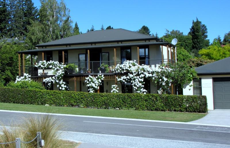 مبيت وإفطار Renmore House