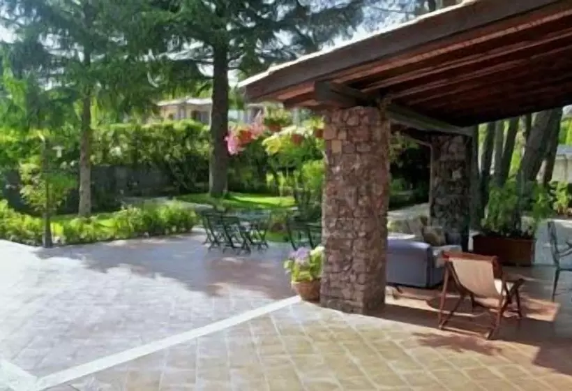 Nocleg ze śniadaniem Rosso Vulcano