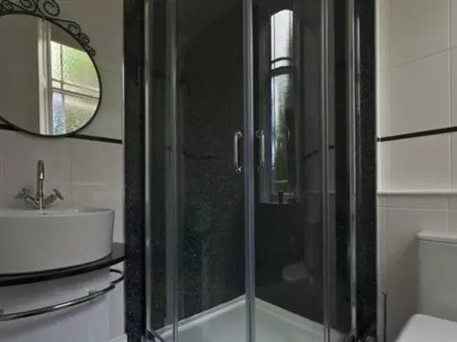 تختخواب و صبحانه Alba House