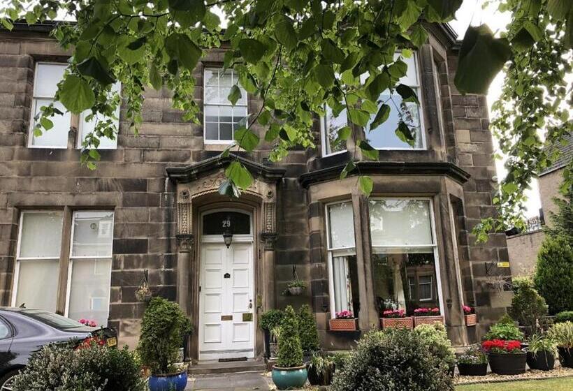 تختخواب و صبحانه Alba House